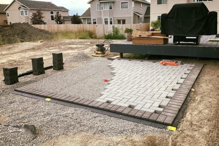 Holland Paver Textured Anchorage Sand & Gravel