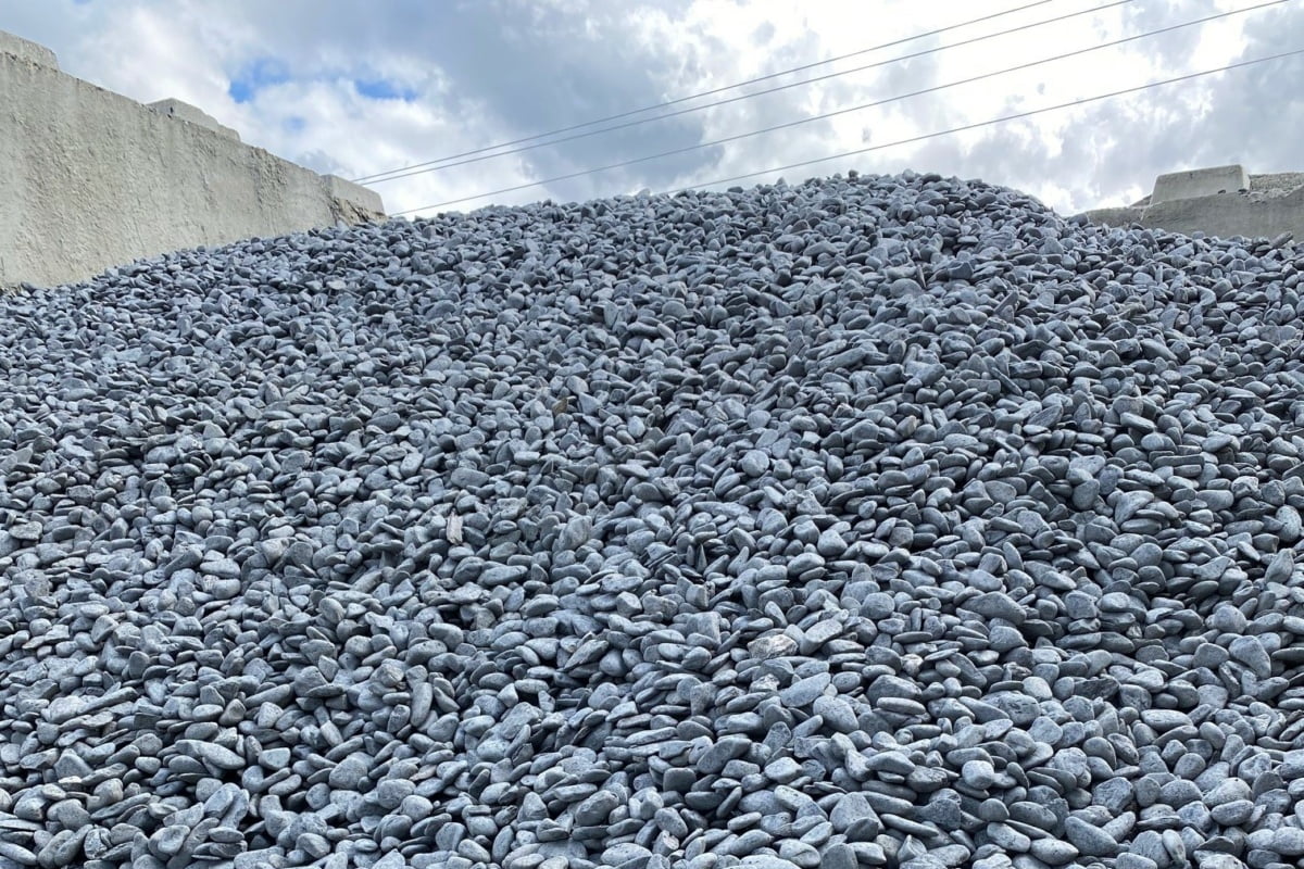 Seward Blue Landscape Rock - 2" Minus (2)